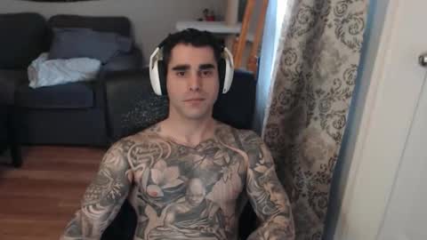 Snapshot of 420randomguy chatting on March 29, 7:25 pm Anomander Rake online show from March 29, 7:25 pm