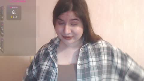 Snapshot of 444____ chatting on December 21, 10:19 pm Katya online show from December 21, 10:19 pm