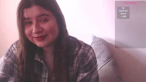 Snapshot of 444____ chatting on February 11, 7:23 am Katya online show from February 11, 7:23 am