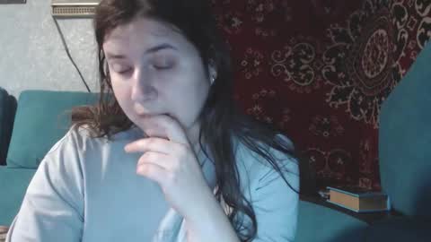 Snapshot of 444____ chatting on October 19, 7:09 am Katya online show from October 19, 7:09 am