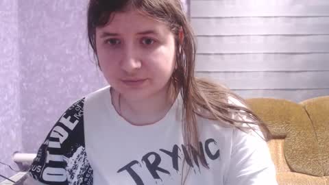 Snapshot of 444____ chatting on October 24, 8:33 am Katya online show from October 24, 8:33 am