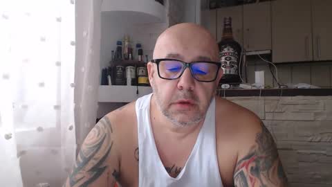 44bigboy online show from February 11, 7:02 am