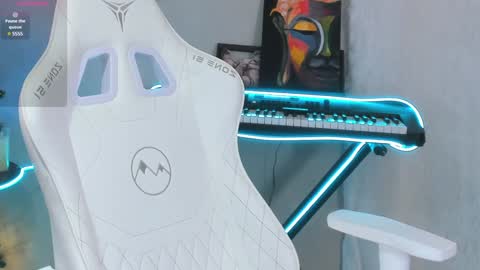 Andrew online show from December 29, 3:33 am