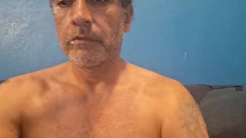 Snapshot of 4thethrillofit4 chatting on May 16, 12:18 am 4thethrillofit4 online show from May 16, 12:18 am