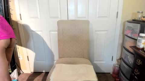 4ustyn online show from January 6, 11:42 pm