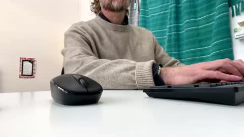 Snapshot of 555tony555 chatting on August 3, 2:10 am 555tony555 online show from August 3, 2:10 am