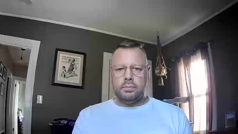 612guy online show from October 18, 5:14 pm