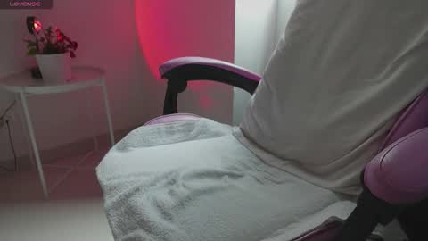 666anyone online show from October 4, 5:55 pm