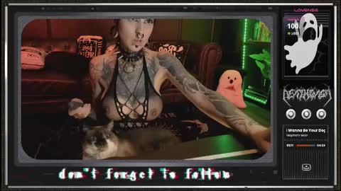 Juune online show from January 17, 7:17 pm