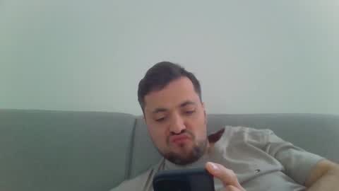 Snapshot of 69baby69baby chatting on April 3, 11:08 am 69baby69baby online show from April 3, 11:08 am