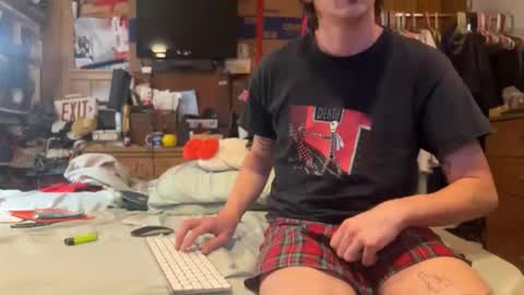 FUCKR online show from May 19, 10:27 pm