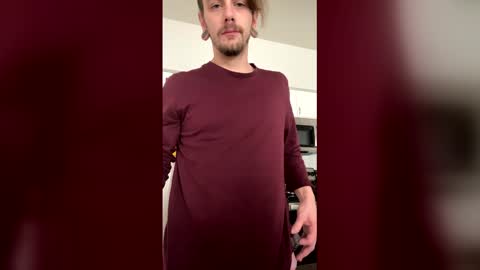 Snapshot of 6inchthrobber chatting on February 18, 3:30 pm Daddy online show from February 18, 3:30 pm