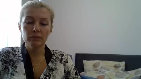 6siren online show from October 8, 8:34 am