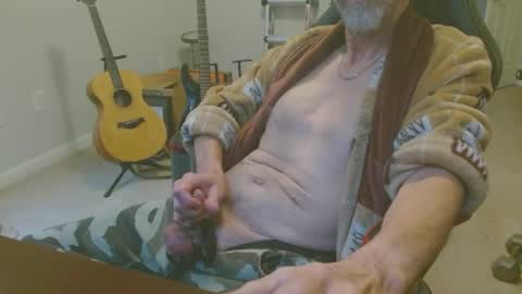 Snapshot of 6stringer62 chatting on January 19, 4:25 pm 6stringer62 online show from January 19, 4:25 pm