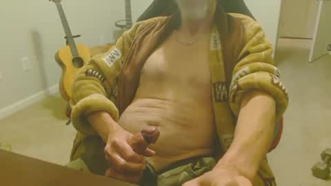 Snapshot of 6stringer62 chatting on January 20, 11:13 am 6stringer62 online show from January 20, 11:13 am