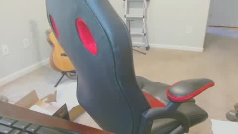 Snapshot of 6stringer62 chatting on March 2, 5:25 pm 6stringer62 online show from March 2, 5:25 pm