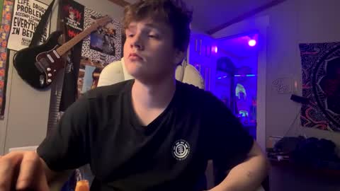 Snapshot of 710lemonade420 chatting on February 3, 6:56 am lemonade online show from February 3, 6:56 am