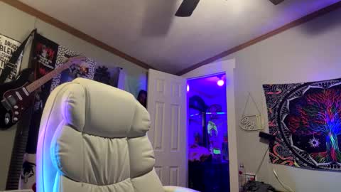 Snapshot of 710lemonade420 chatting on February 7, 3:23 am lemonade online show from February 7, 3:23 am