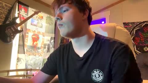 Snapshot of 710lemonade420 chatting on February 9, 9:28 pm lemonade online show from February 9, 9:28 pm