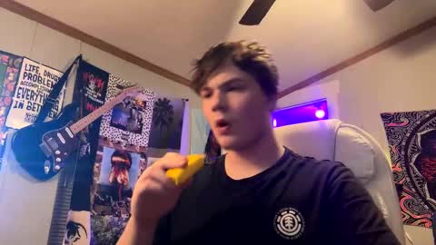 Snapshot of 710lemonade420 chatting on February 10, 5:58 am lemonade online show from February 10, 5:58 am