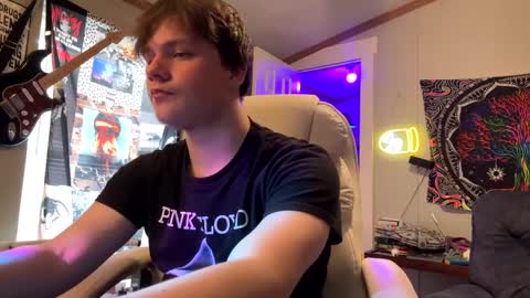 Snapshot of 710lemonade420 chatting on February 12, 8:40 pm lemonade online show from February 12, 8:40 pm