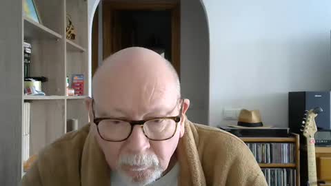 Snapshot of 7thsojourn chatting on December 17, 12:00 pm Papi online show from December 17, 12:00 pm