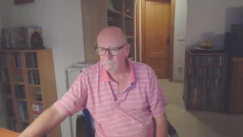 Snapshot of 7thsojourn chatting on November 1, 9:17 pm Papi online show from November 1, 9:17 pm