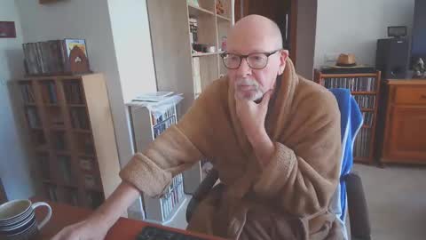 Snapshot of 7thsojourn chatting on November 10, 9:41 am Papi online show from November 10, 9:41 am