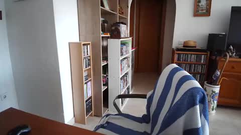 Snapshot of 7thsojourn chatting on February 16, 9:05 am Papi online show from February 16, 9:05 am