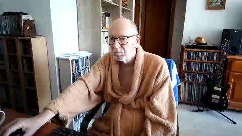 Snapshot of 7thsojourn chatting on February 21, 10:49 am Papi online show from February 21, 10:49 am