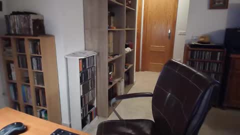 Snapshot of 7thsojourn chatting on February 24, 6:50 pm Papi online show from February 24, 6:50 pm