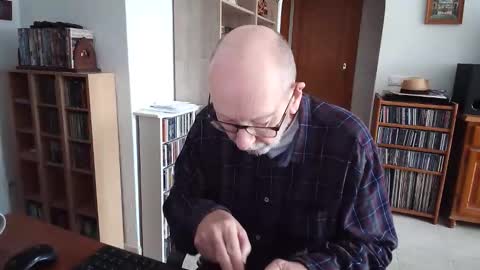 Snapshot of 7thsojourn chatting on March 4, 10:10 am Papi online show from March 4, 10:10 am