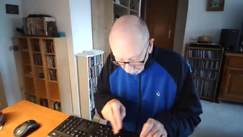 Snapshot of 7thsojourn chatting on March 18, 5:38 pm Papi online show from March 18, 5:38 pm