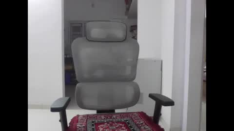 MROSE7080 online show from March 24, 6:46 pm