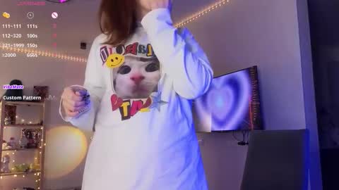 Cornelia and Dante online show from February 19, 2:57 pm