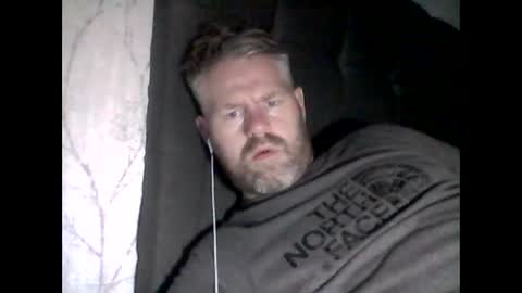 81jonnyx online show from December 15, 2:27 pm