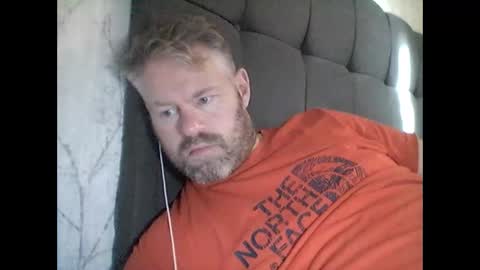 81jonnyx online show from December 19, 11:39 am