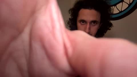 Snapshot of 8inchandres chatting on February 8, 11:46 am Andy online show from February 8, 11:46 am