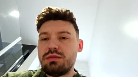 8inchdude93 online show from July 16, 6:19 am