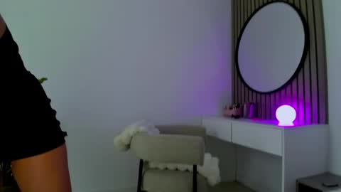 8selene online show from May 20, 10:54 am
