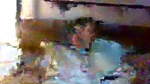 Snapshot of 95jam95 chatting on February 5, 12:38 pm 95jam95 online show from February 5, 12:38 pm