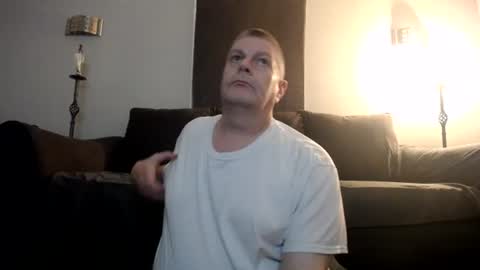989guy online show from June 15, 11:18 pm