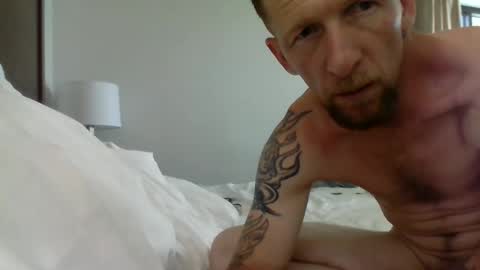 Snapshot of 9_25 chatting on June 6, 8:35 pm 8over6 online show from June 6, 8:35 pm