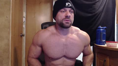 9 fat inches online show from December 14, 6:20 pm