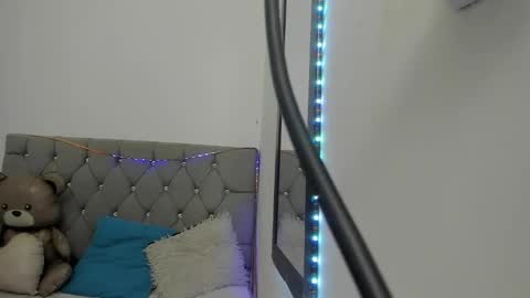 DERECK online show from February 17, 8:44 am