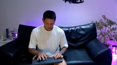 Snapshot of _89_mym_90_ chatting on February 8, 3:26 pm Maia Martin online show from February 8, 3:26 pm