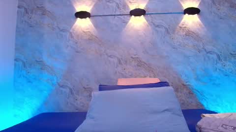  abby rouss online show from October 1, 3:01 am