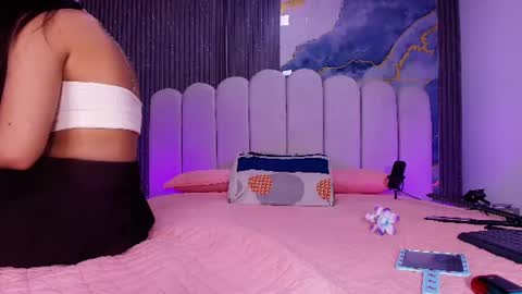  abby rouss online show from June 13, 3:48 am