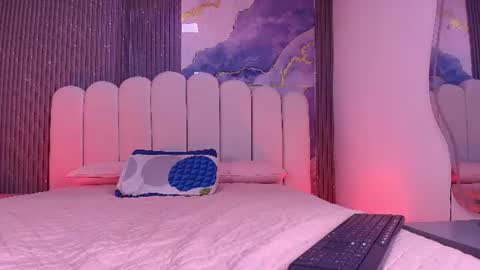  abby rouss online show from July 25, 3:04 am