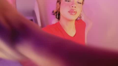 abigaill online show from March 28, 5:29 am